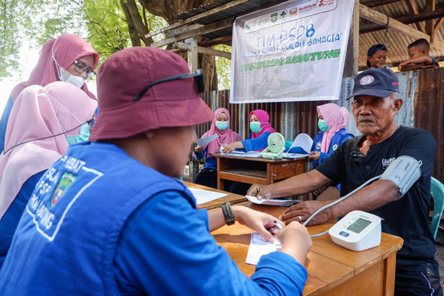 Puskesmas Sabutung berharap masyarakat pulau dapat lebih sadar akan pentingnya menjaga kesehatan dan lebih mudah mengakses layanan medis yang mereka butuhkan.