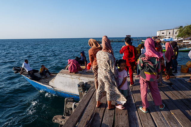 Perahu: Nadi Transportasi Warga Pulau Laiya ke Daratan Pangkep