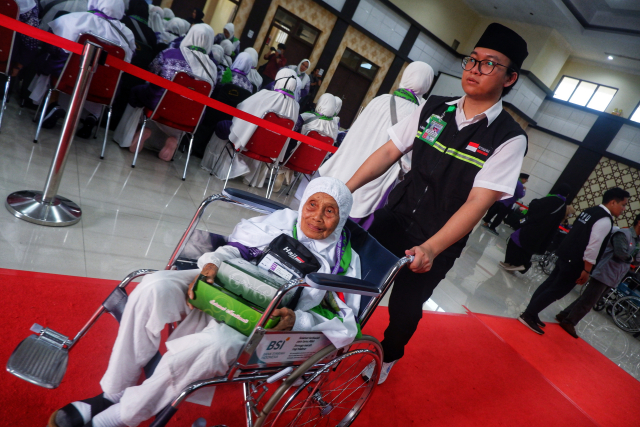 Calon Jemaah Haji Kloter Pertama Mulai Masuk Asrama Haji Sudiang Makassar