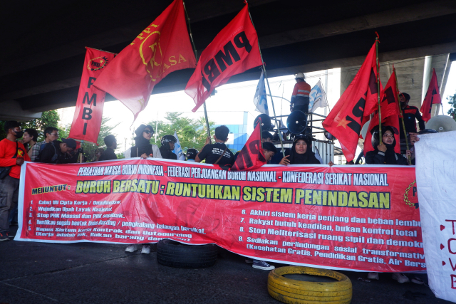 May Day: Buruh dan Mahasiswa Bersatu Suarakan Tuntutan