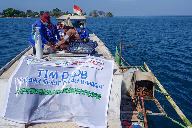 Puskesmas Sabutung Sapa Pulau Terpencil Lewat Program Perahu Sehat