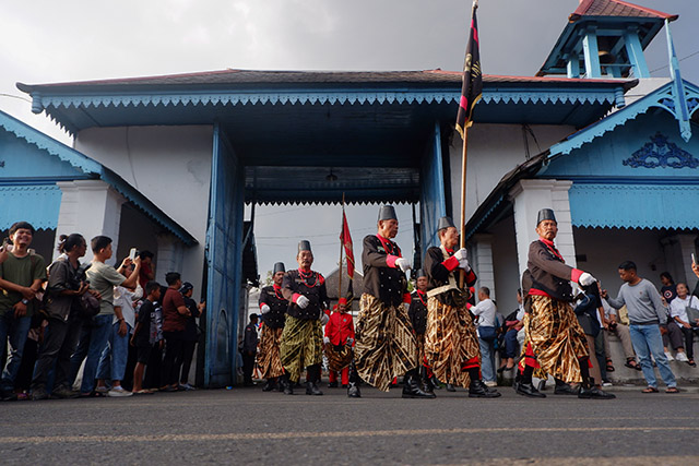 Inilah yang menjadikan pawai prajurit sebagai simbol keberlanjutan budaya Keraton Surakarta