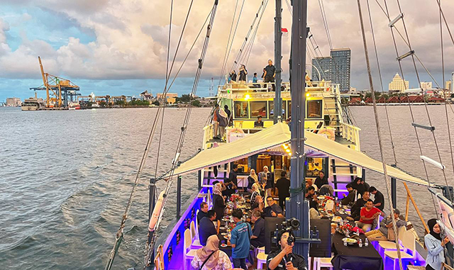 PJM Gelar “Dinner with Media” di Kapal Phinisi, Perkuat Sinergi dengan Jurnalis Makassar