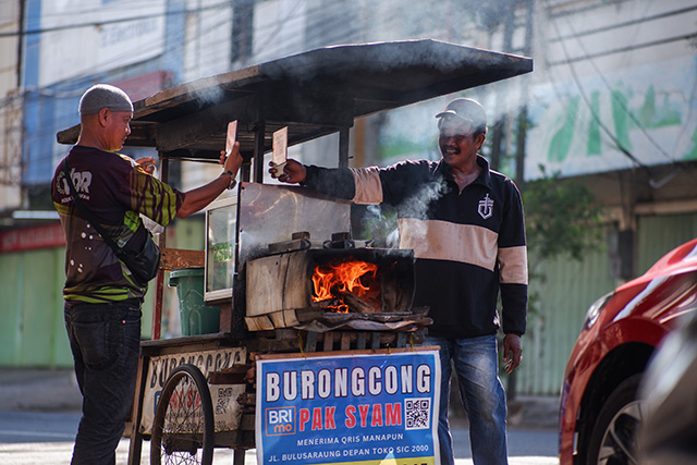 BRI Permudah Transaksi Digital Pedagang Kecil