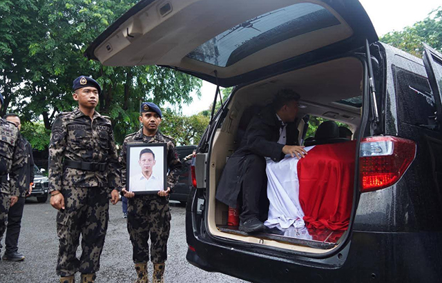 Kementerian Kelautan dan Perikanan (KKP) menyampaikan duka mendalam atas wafatnya Deden Maulana, korban kecelakaan pesawat air surveillance ATR 42-500 yang jatuh di Gunung Bulusaraung.