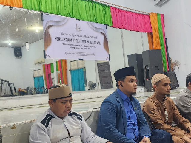 Pertemuan ini menjadi momentum untuk menyatukan gagasan pasca-Idulfitri, mempererat ukhuwah, serta membangun kolaborasi antarpesantren dalam mewujudkan kemaslahatan umat dan bangsa.