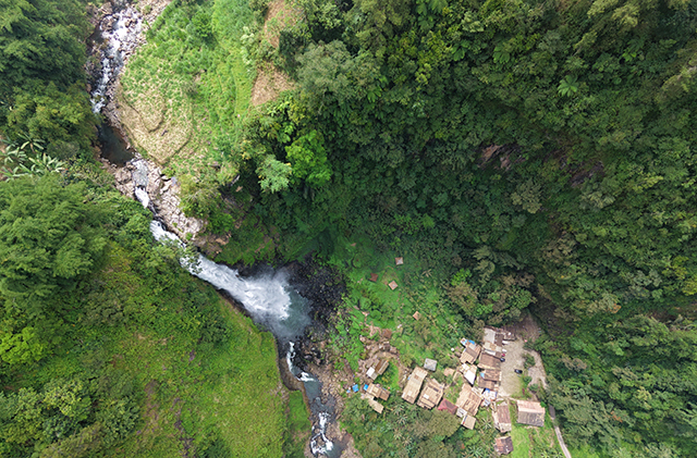 Destinasi ini menjadi salah satu tujuan favorit wisatawan yang berkunjung ke kawasan dataran tinggi Malino.