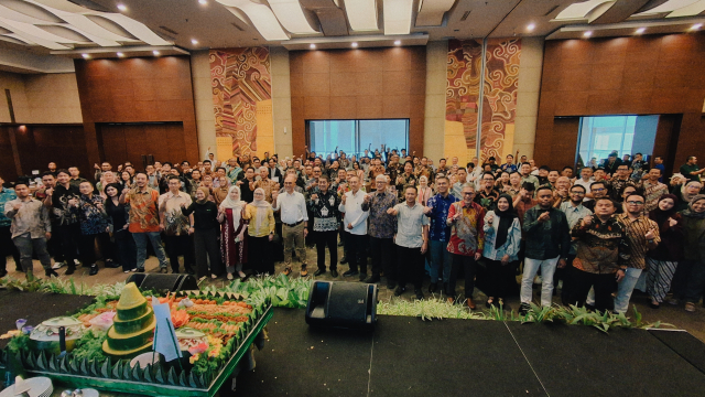 Kalla Translog Jadikan HUT BJU-BLT Momentum Perkuat Bisnis Berkelanjutan