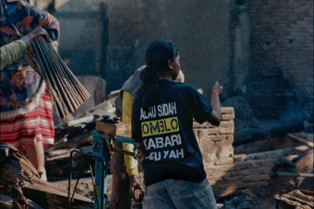 Kebakaran tersebut berdampak pada 37 rumah semi permanen.